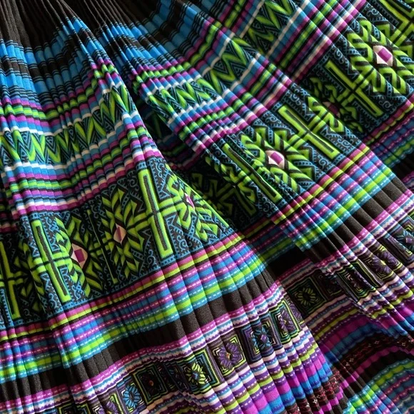 60s Vintage Psychedelic Pleated Skirt - Picture 9 of 10